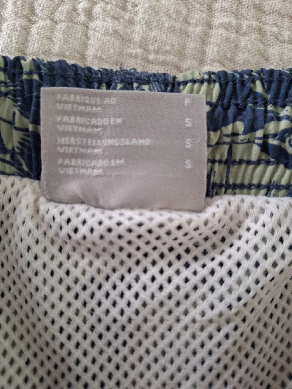 Columbia PFG Clearwater Blue and Light Green Tropical Leaf Swim Trunks UPF 50